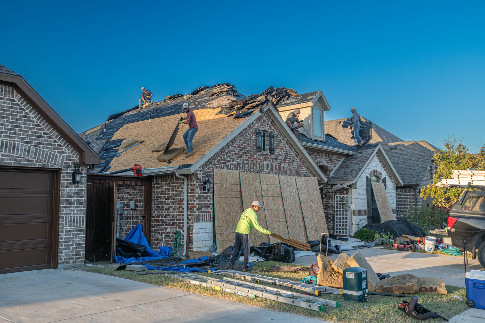 roofing professional